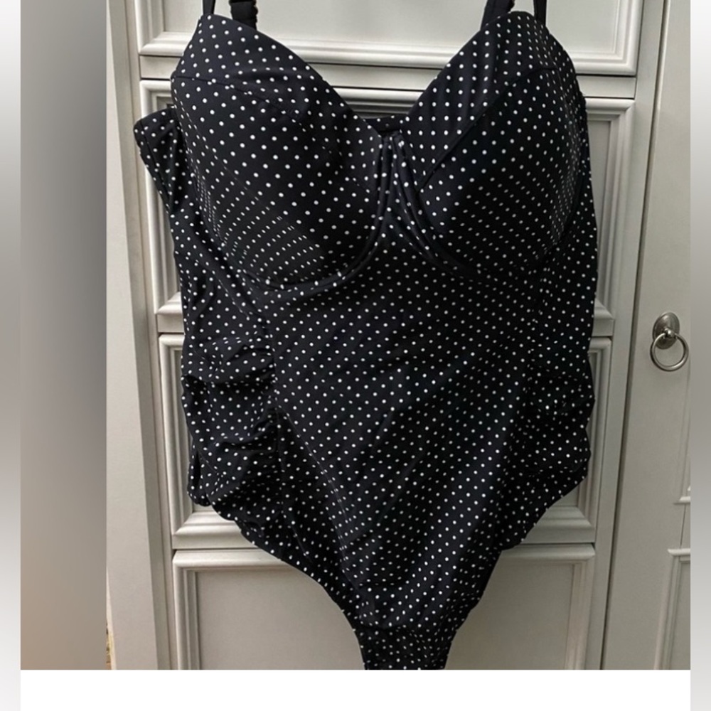 Pure Energy 1PC Swimsuit Sz 24W Black & White Polka Dot Padded Bra Side Ruching